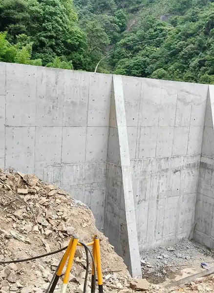 滨州重力式挡土墙